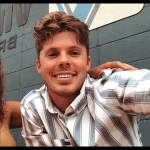 Meet your Posher, Aaron